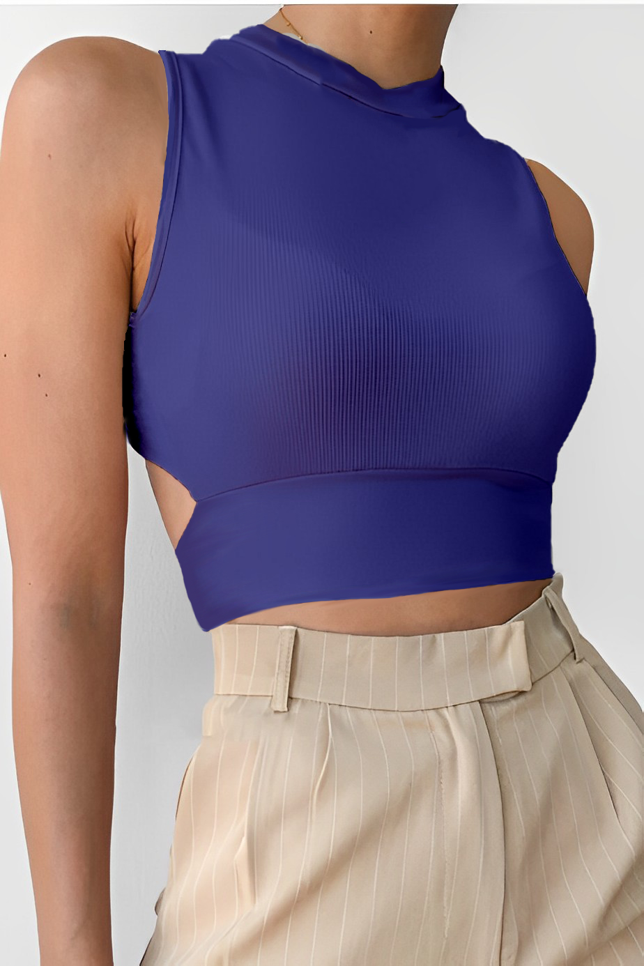 RǏWYÑ | Open Back Halter Top With Back Tie