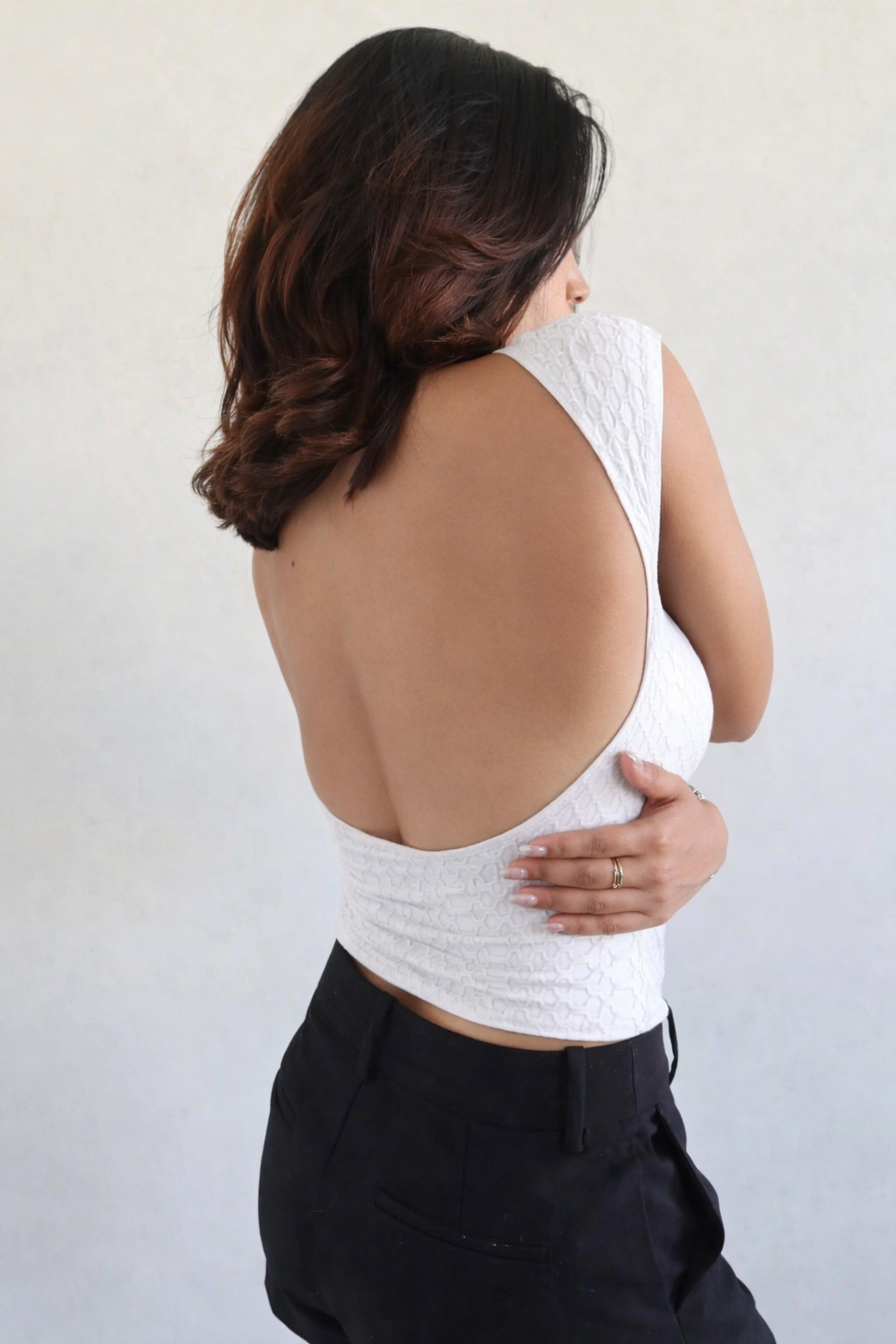 RǏWYÑ | Deep Back Honey Texture Top
