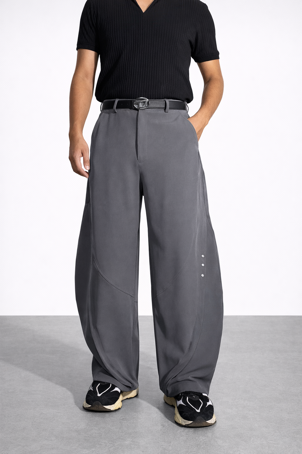 RIWYN Bound Barrel Fit Rivet Pants