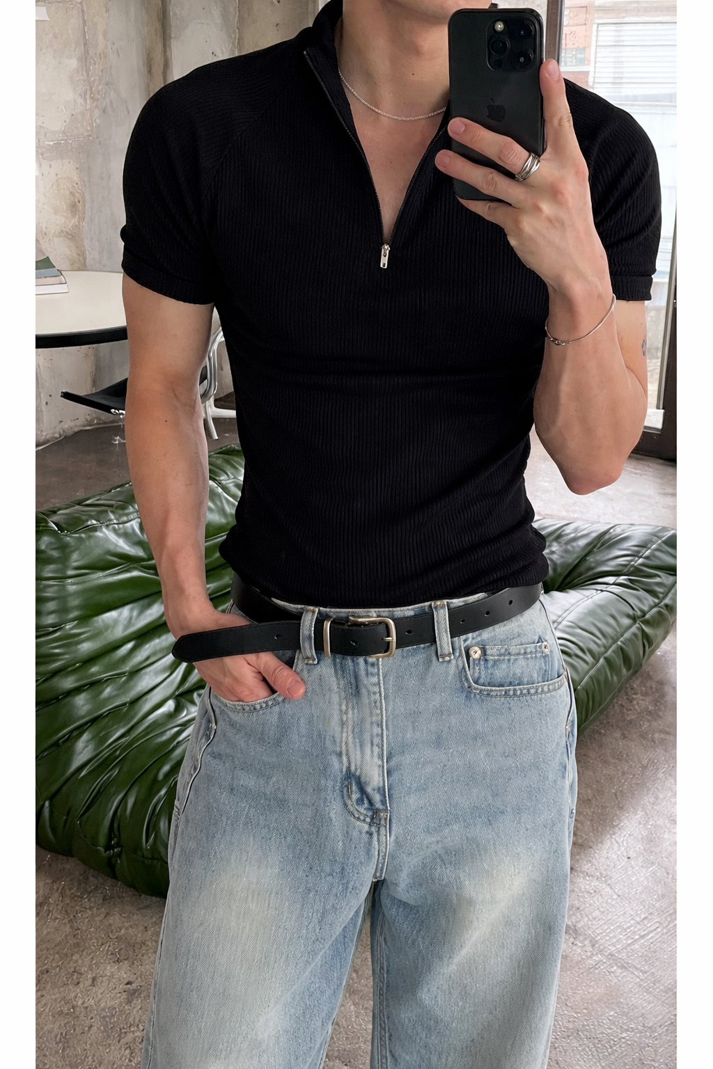 RIWYN Slim Rib Zipper High Neck T-Shirt