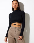 RǏWYÑ | Full Sleeves Criss Cross Top