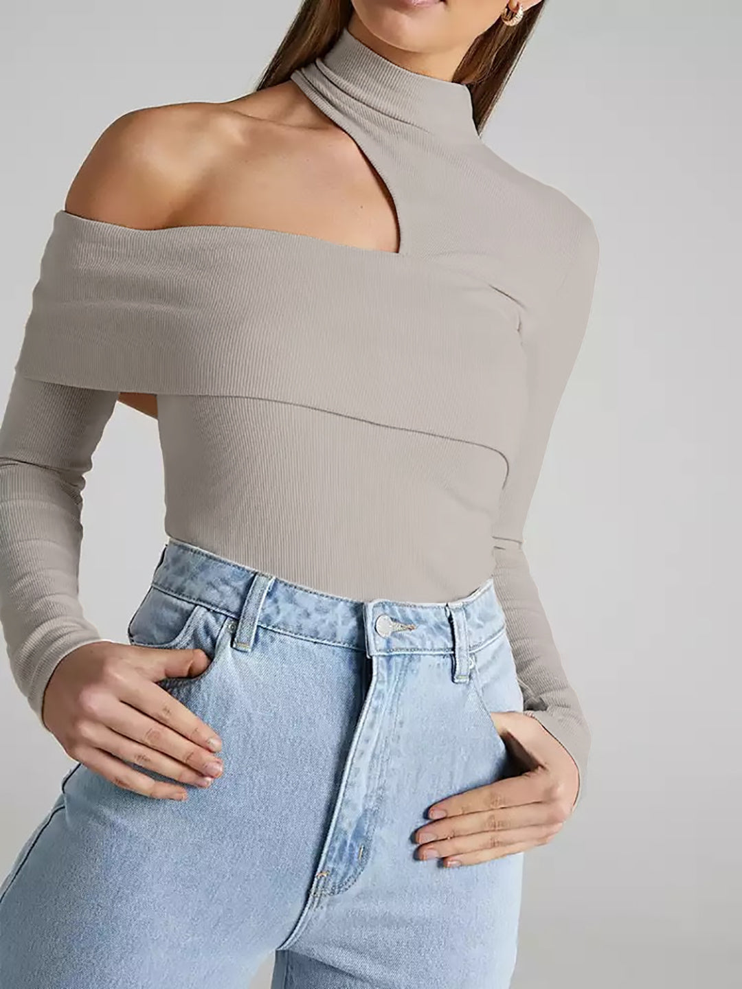 RǏWYÑ | Wrapped Shoulder High Neck Rib Top