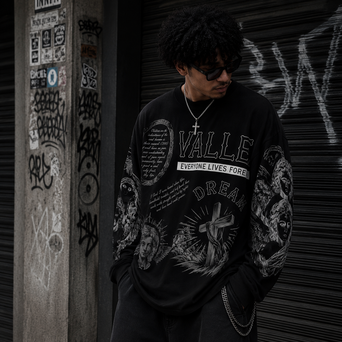 VALLE DREAM black graphic sweatshirt