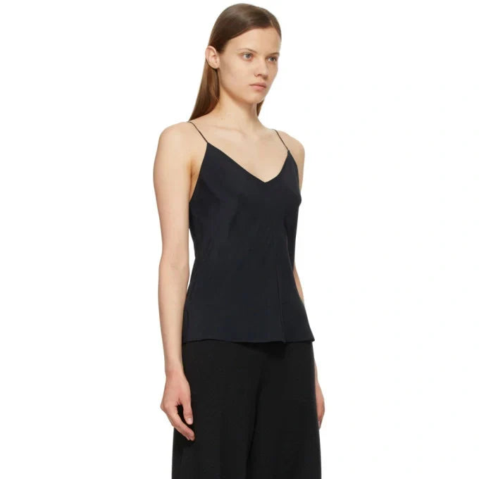 RǏWYÑ | Baesic V Neck Strappy Top