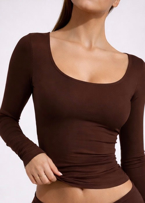 RǏWYÑ | Soft Curve Neck Long-Sleeve Top