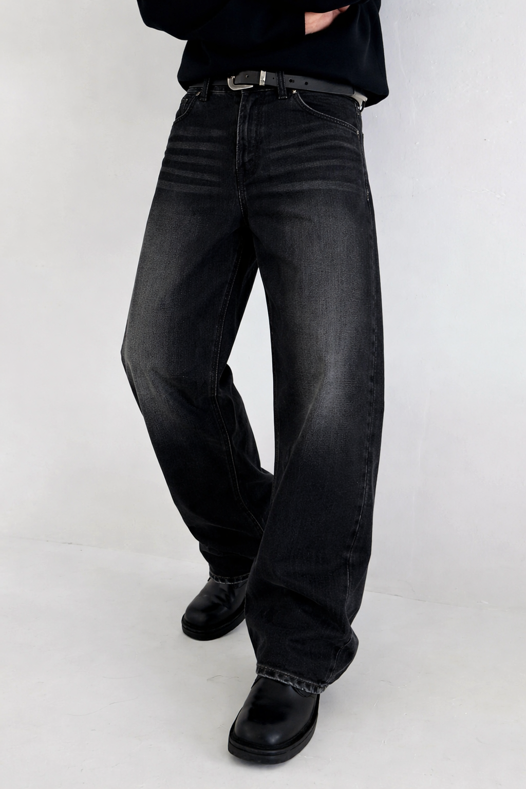RIWYN Night Forge Baggy Jeans