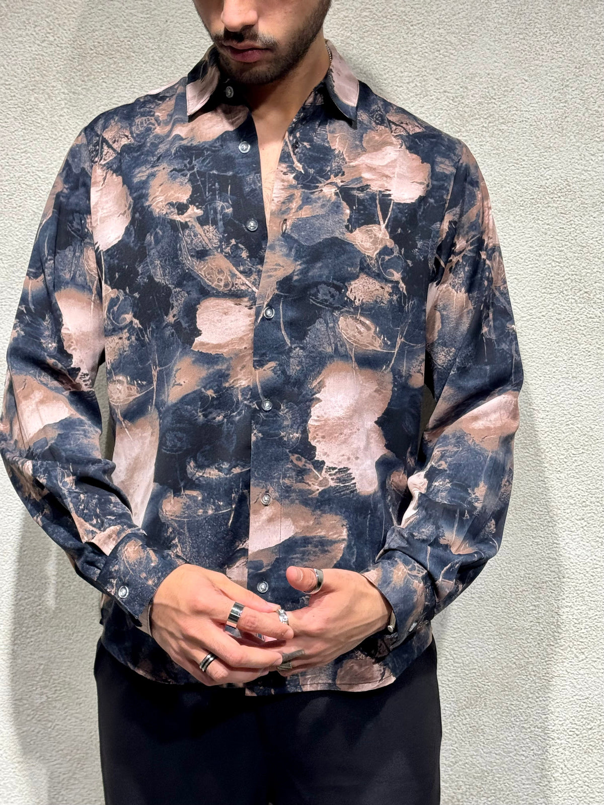 RIWYN Earthbound Abstract Print Full-Sleeves Shirt