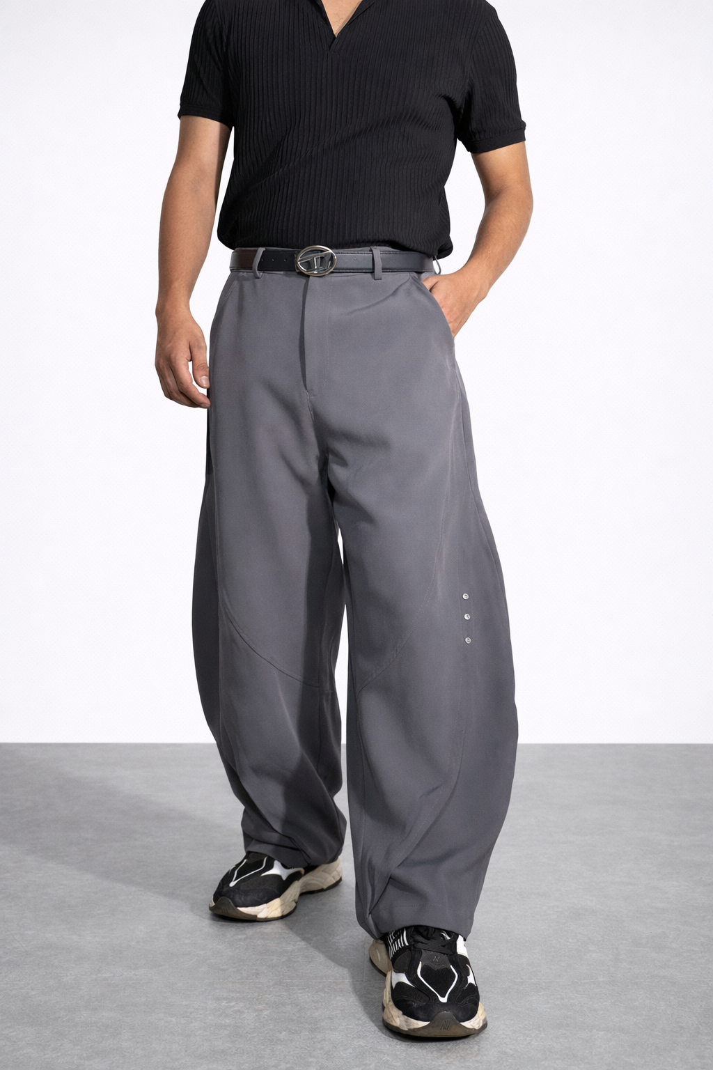 RIWYN Bound Barrel Fit Rivet Pants