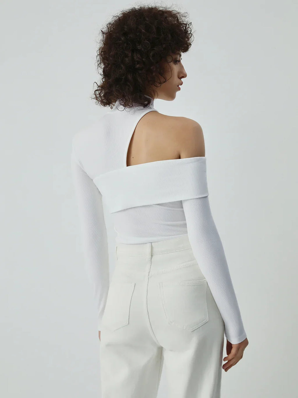 RǏWYÑ | Wrapped Shoulder High Neck Rib Top