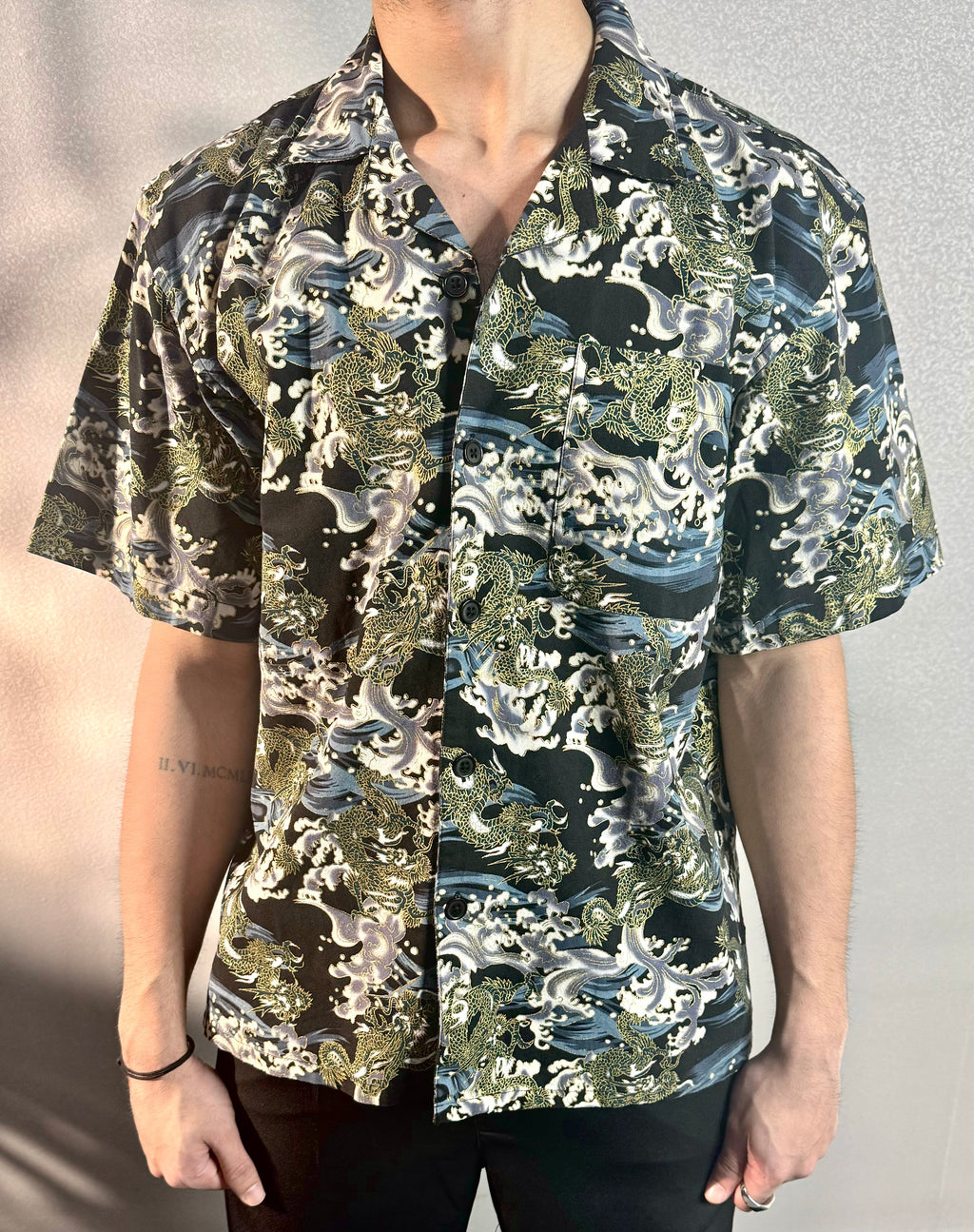 RIWYN Sea Dragon Structured Shirt