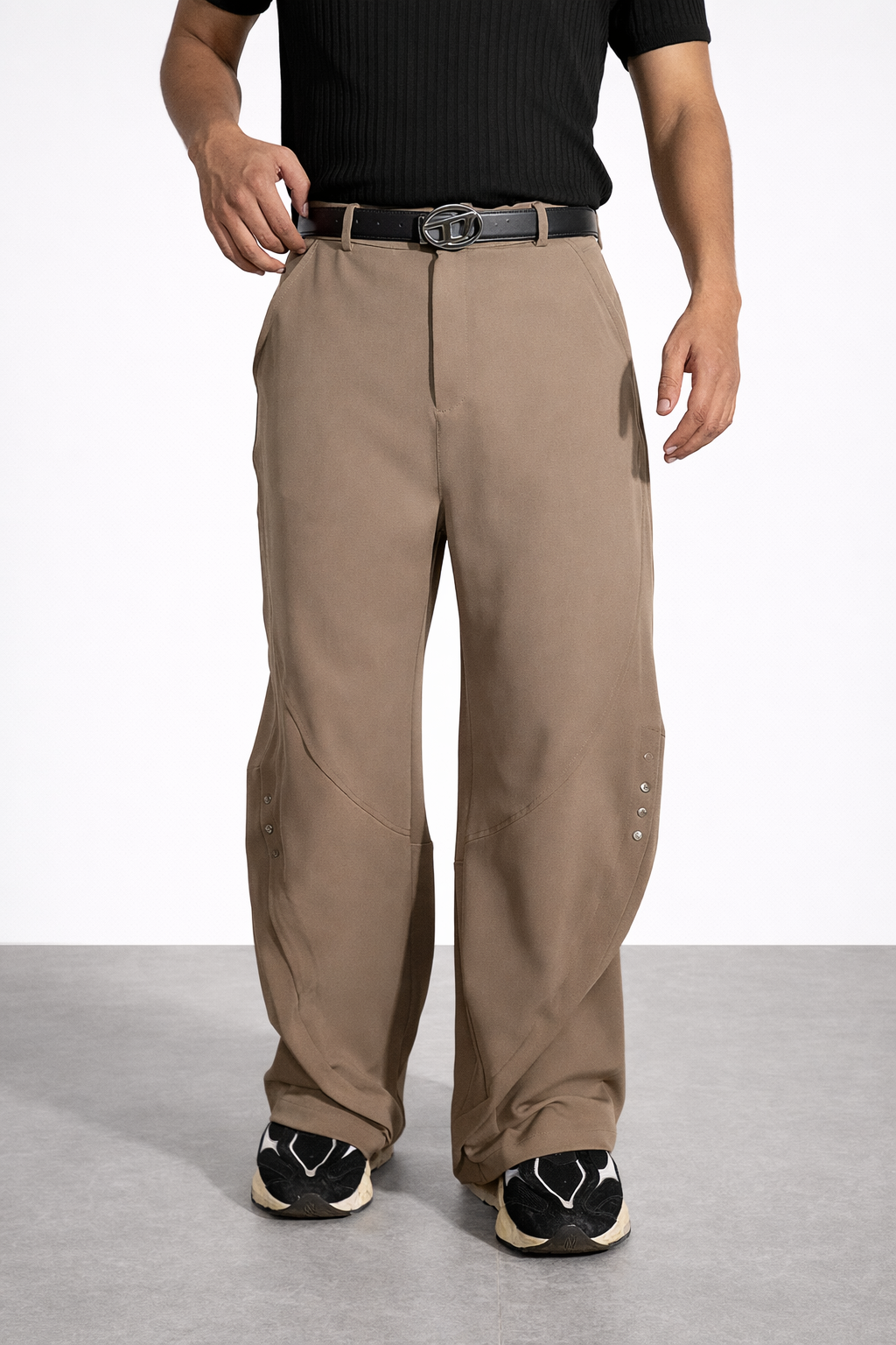RIWYN Bound Barrel Fit Rivet Pants