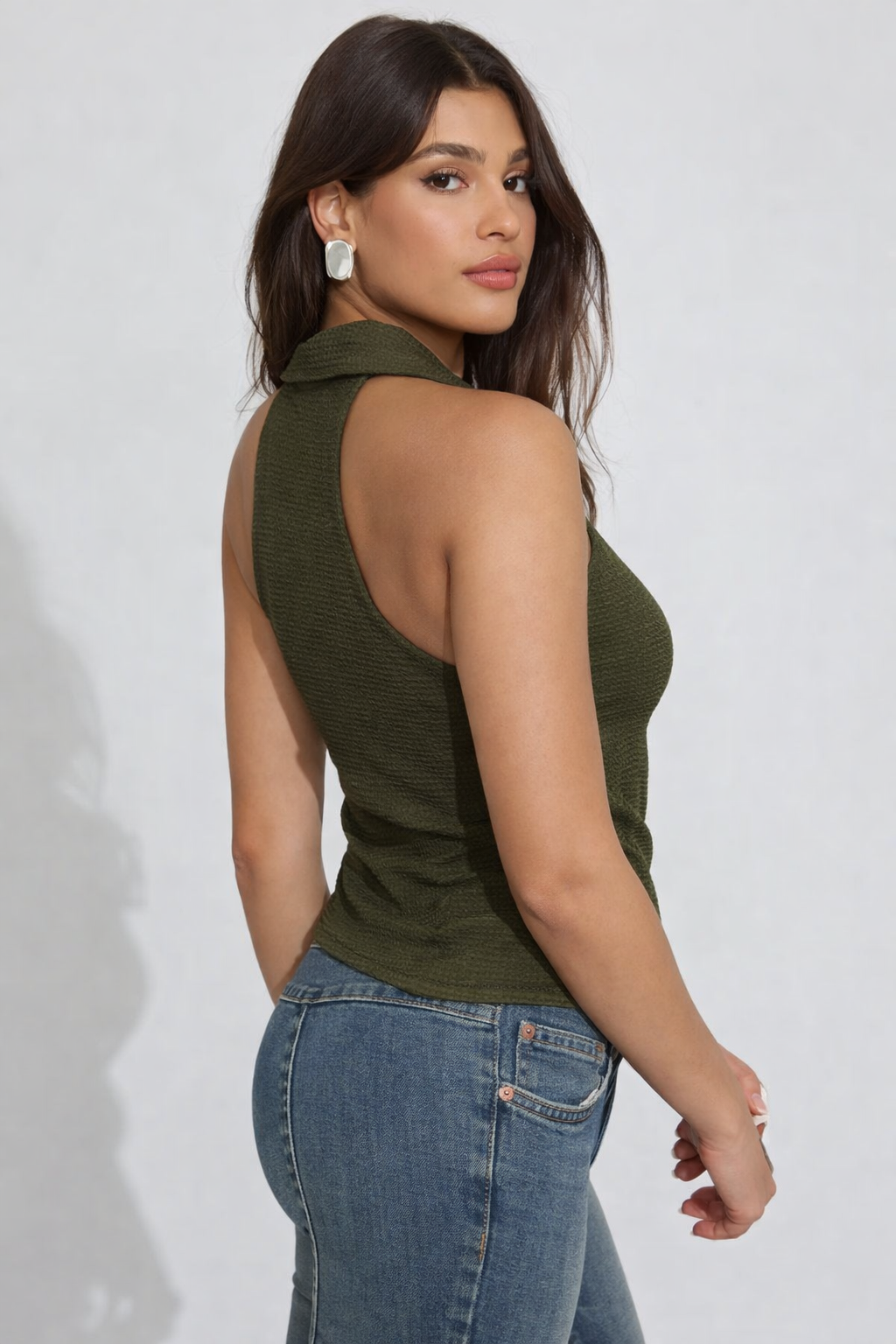 RǏWYÑ | Collared Pin Up Vest Top