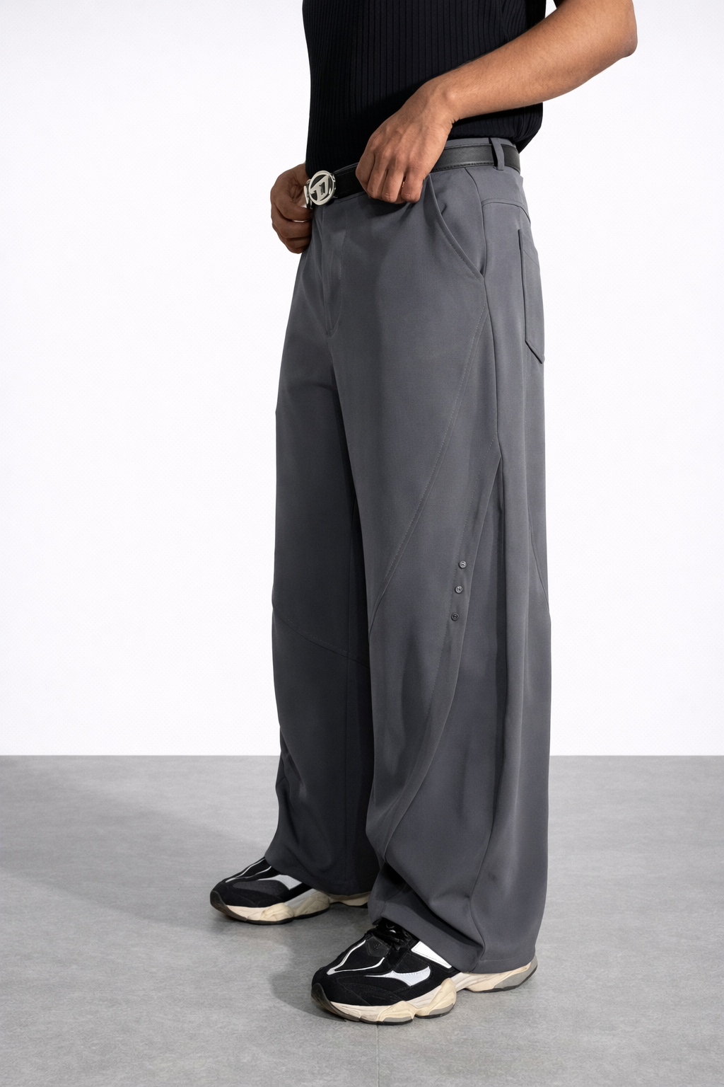 RIWYN Bound Barrel Fit Rivet Pants