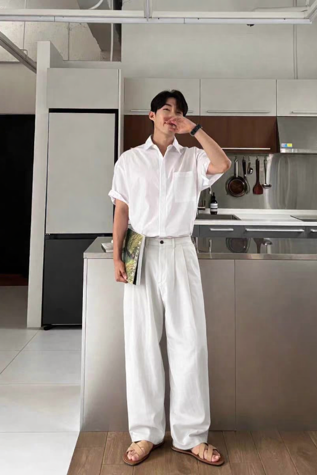 RIWYN Seoul Loose Pleated Baggy Trousers