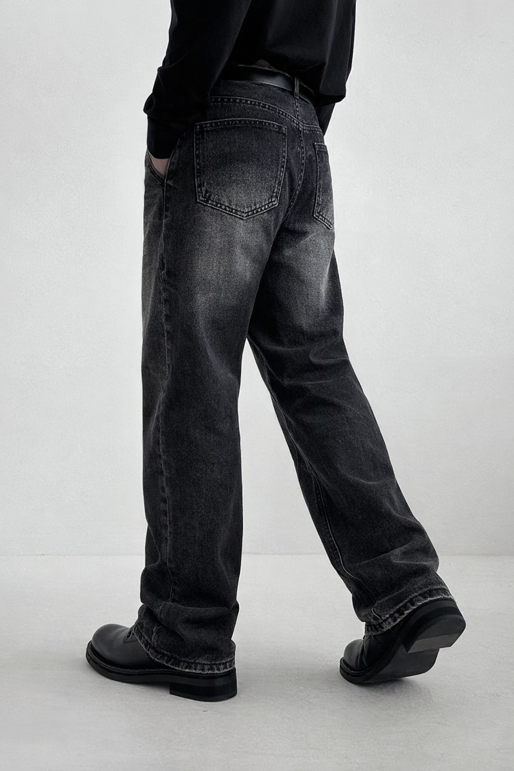 RIWYN Night Forge Baggy Jeans