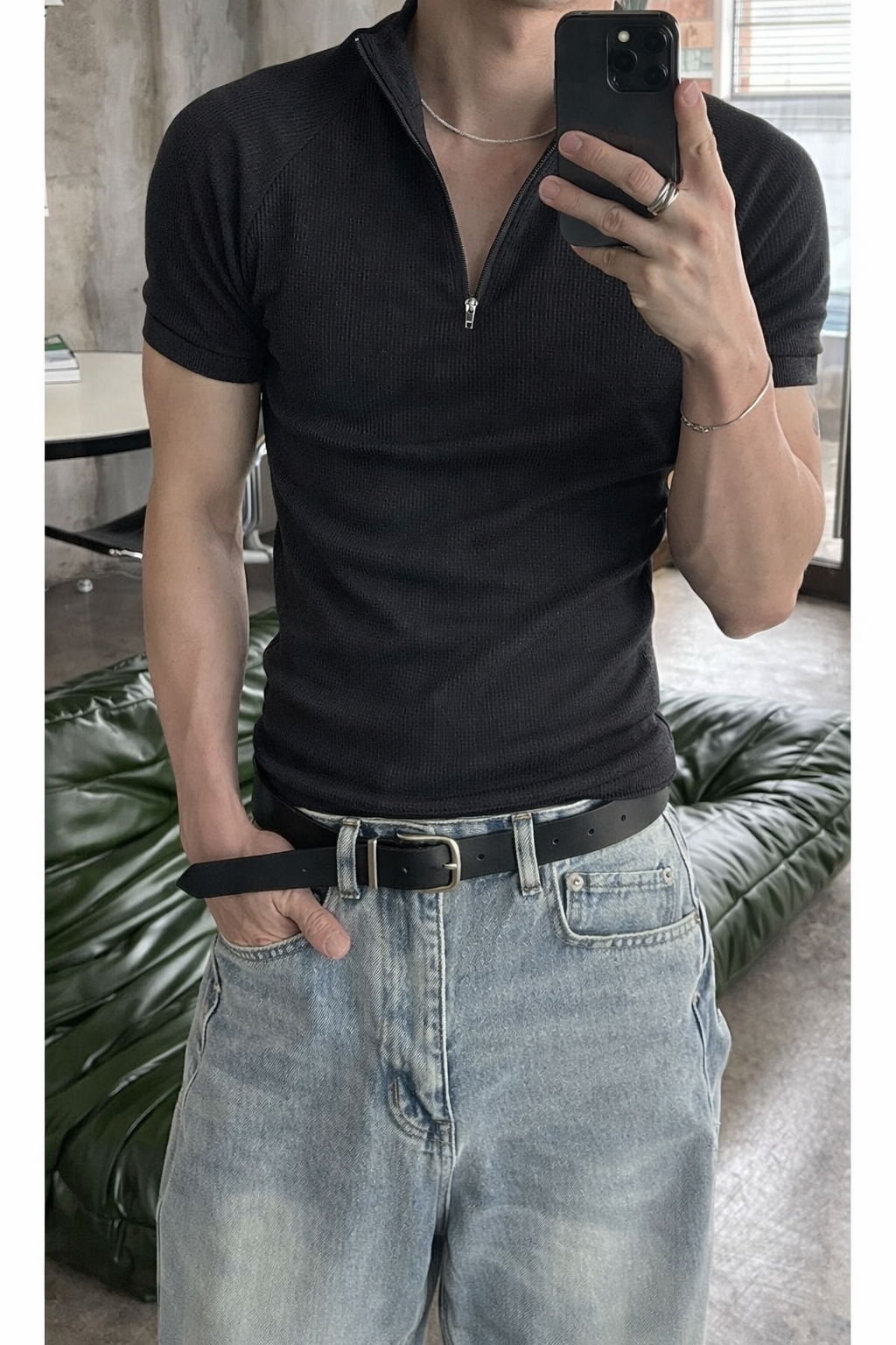 RIWYN Slim Rib Zipper High Neck T-Shirt