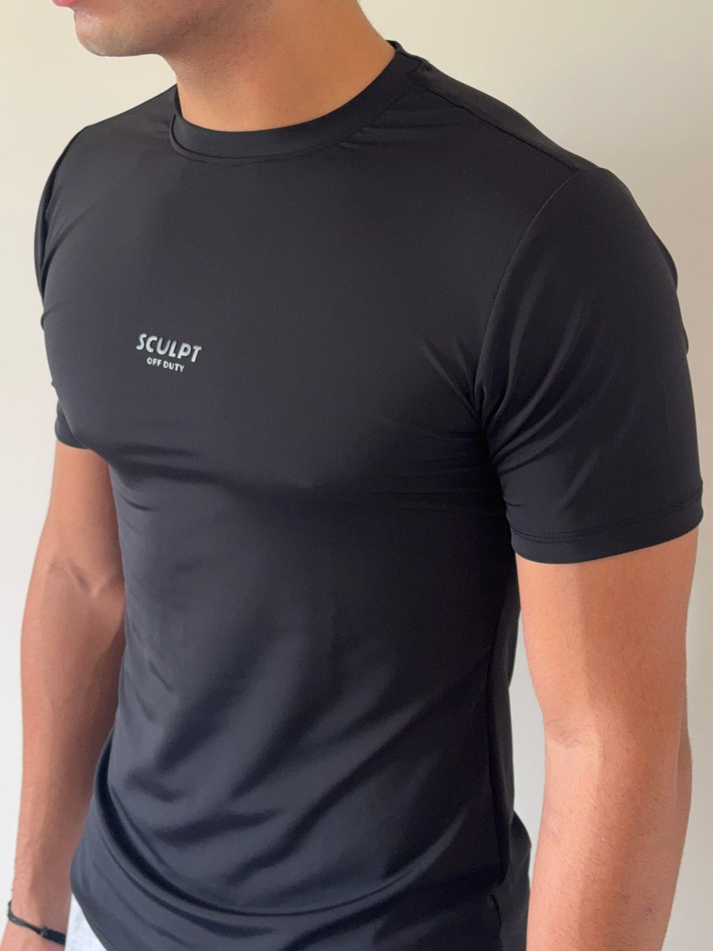 RIWYN Sculpt Fit Muscle Tee