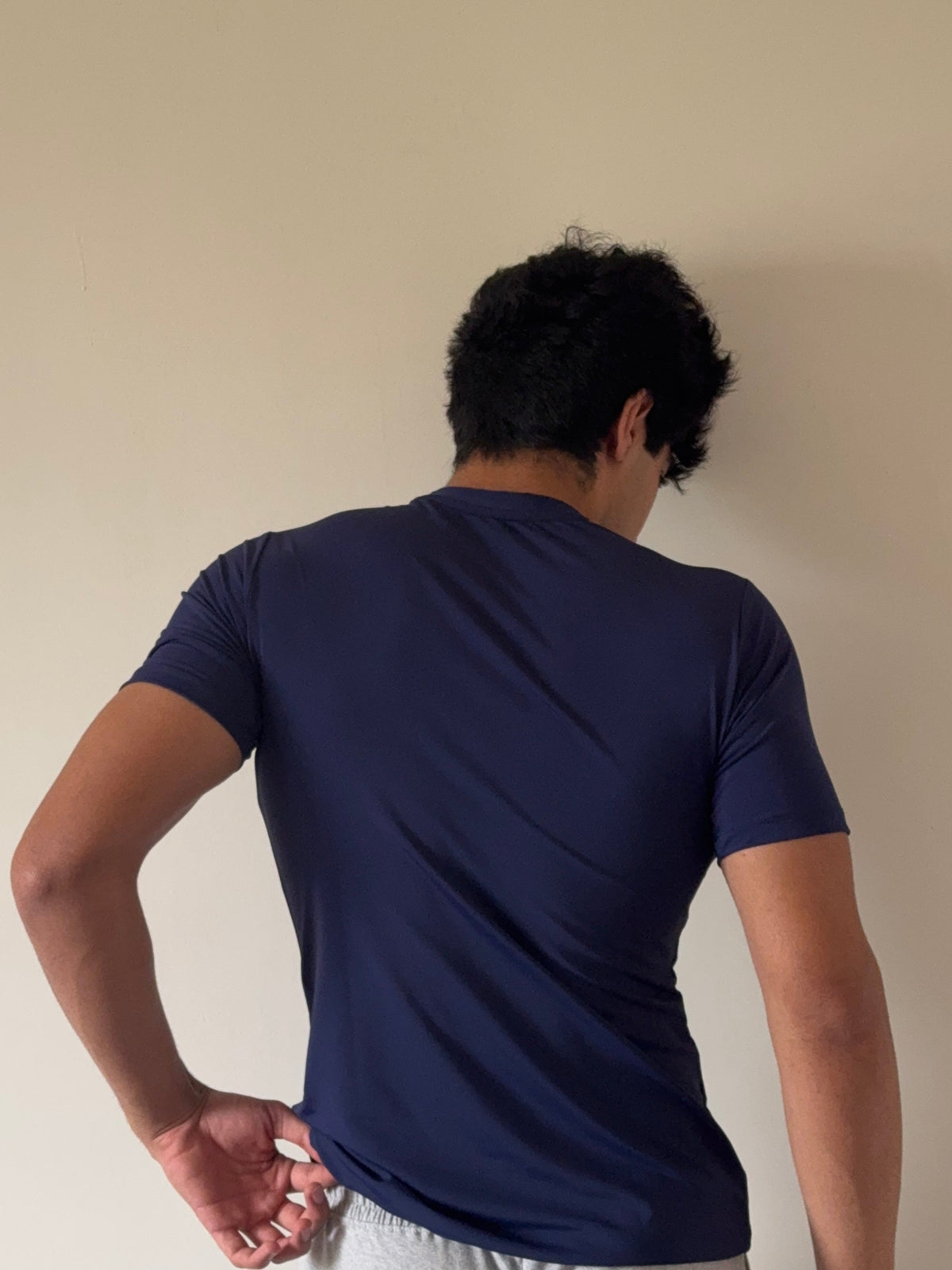 RIWYN Sculpt Fit Muscle Tee
