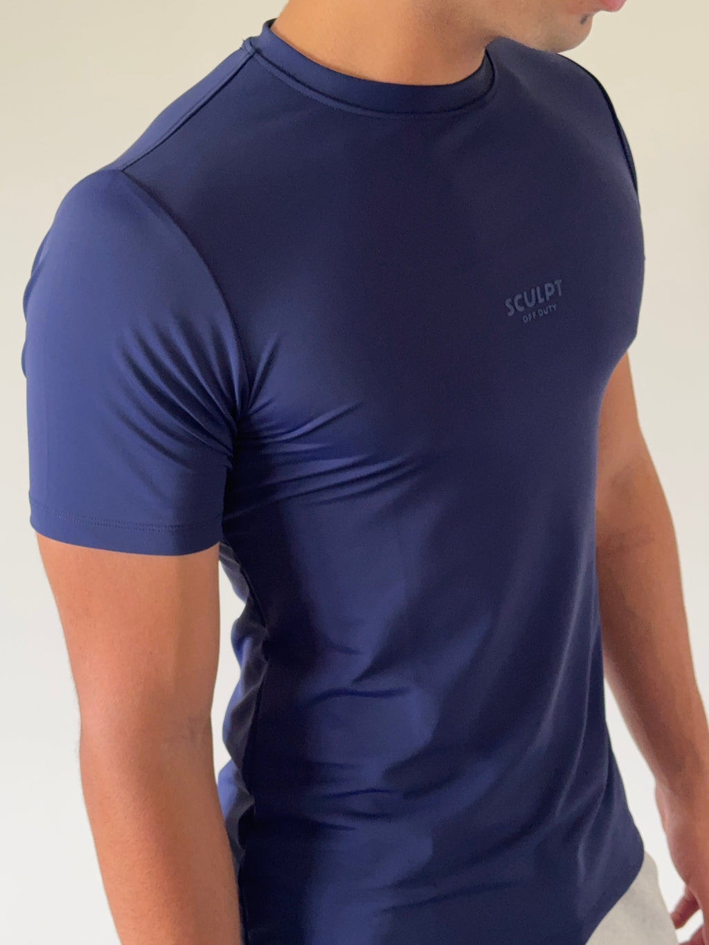 RIWYN Sculpt Fit Muscle Tee