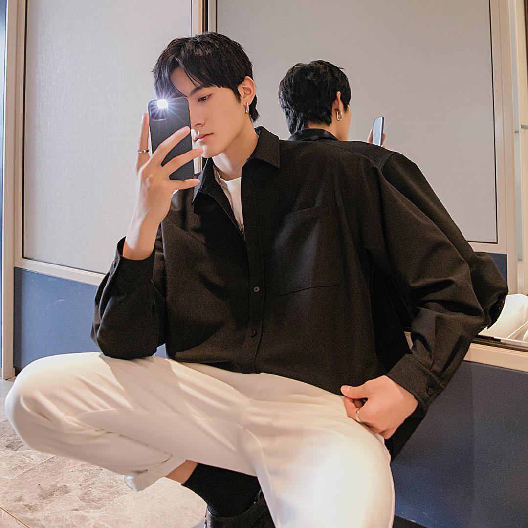 RIWYN Men baggy fit Korean style shirt