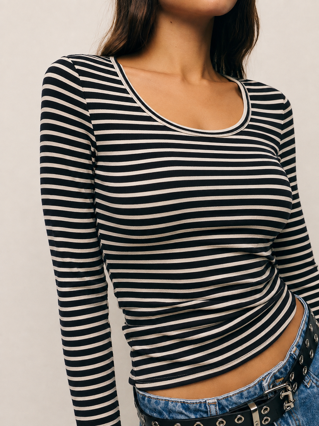 RǏWYÑ | Basic Stripe Long-Sleeve Fitted Tee