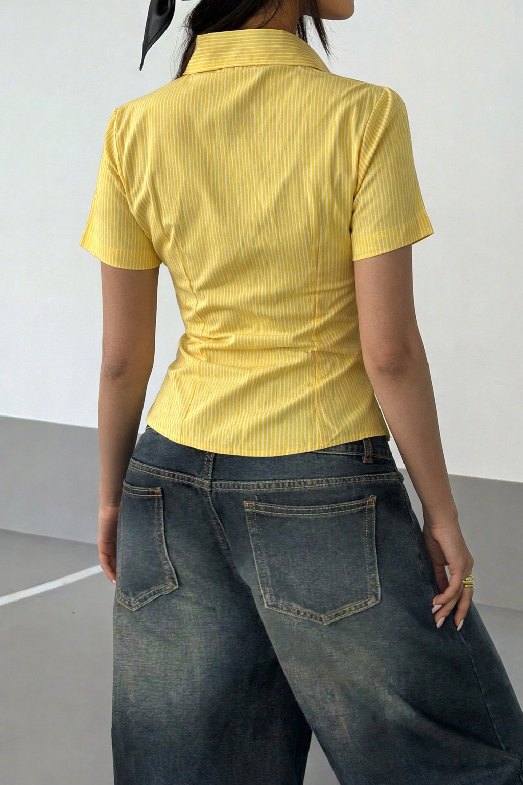 RǏWYÑ | Stripe Waist Sculpt Short-Sleeve Shirt