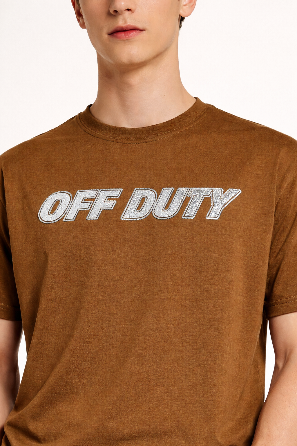 RIWYN Metallic Accent Graphic Tee