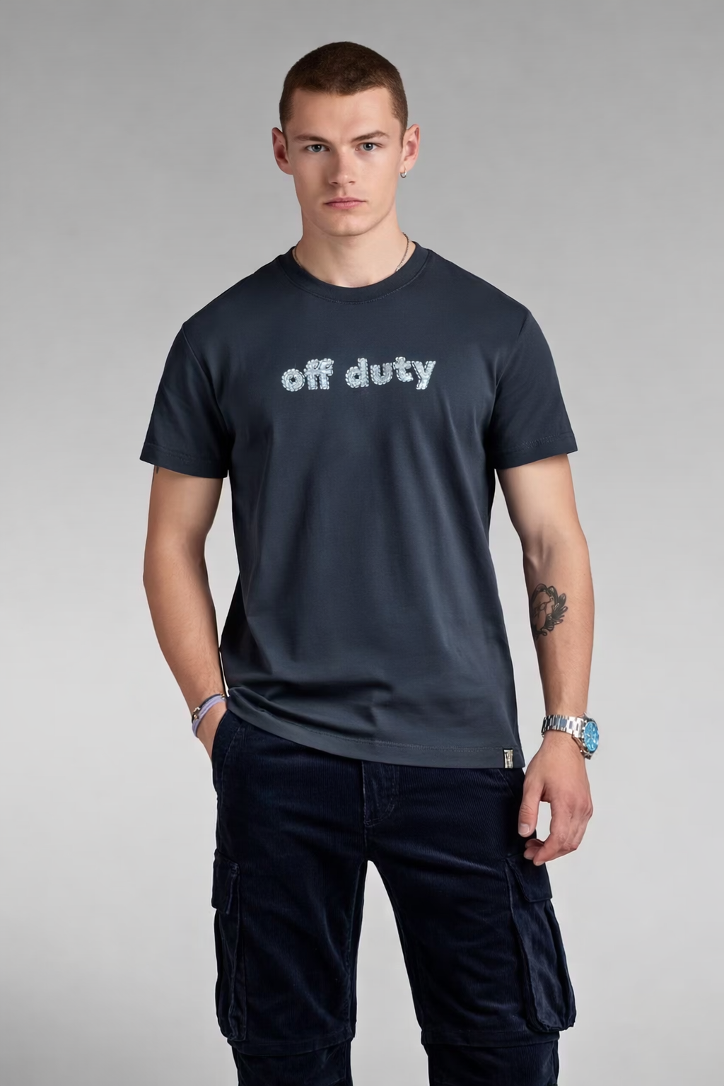 RIWYN Urban Metal Logo Graphic Tee