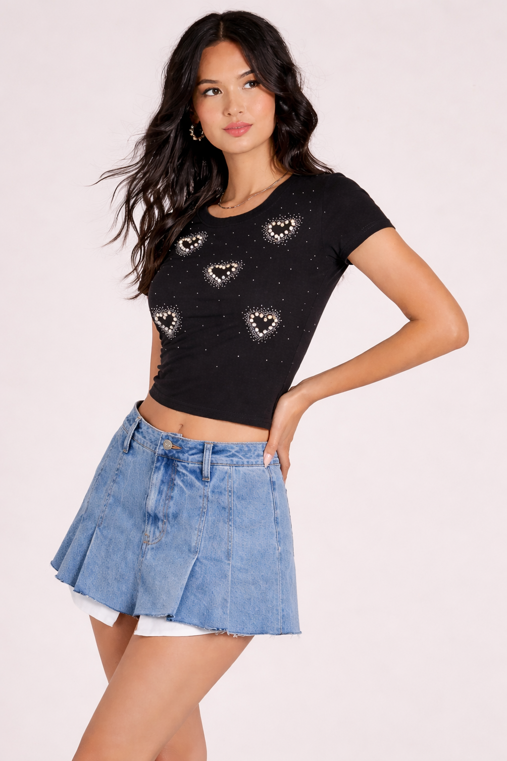 RǏWYÑ | Pearl Heart Baby Tee