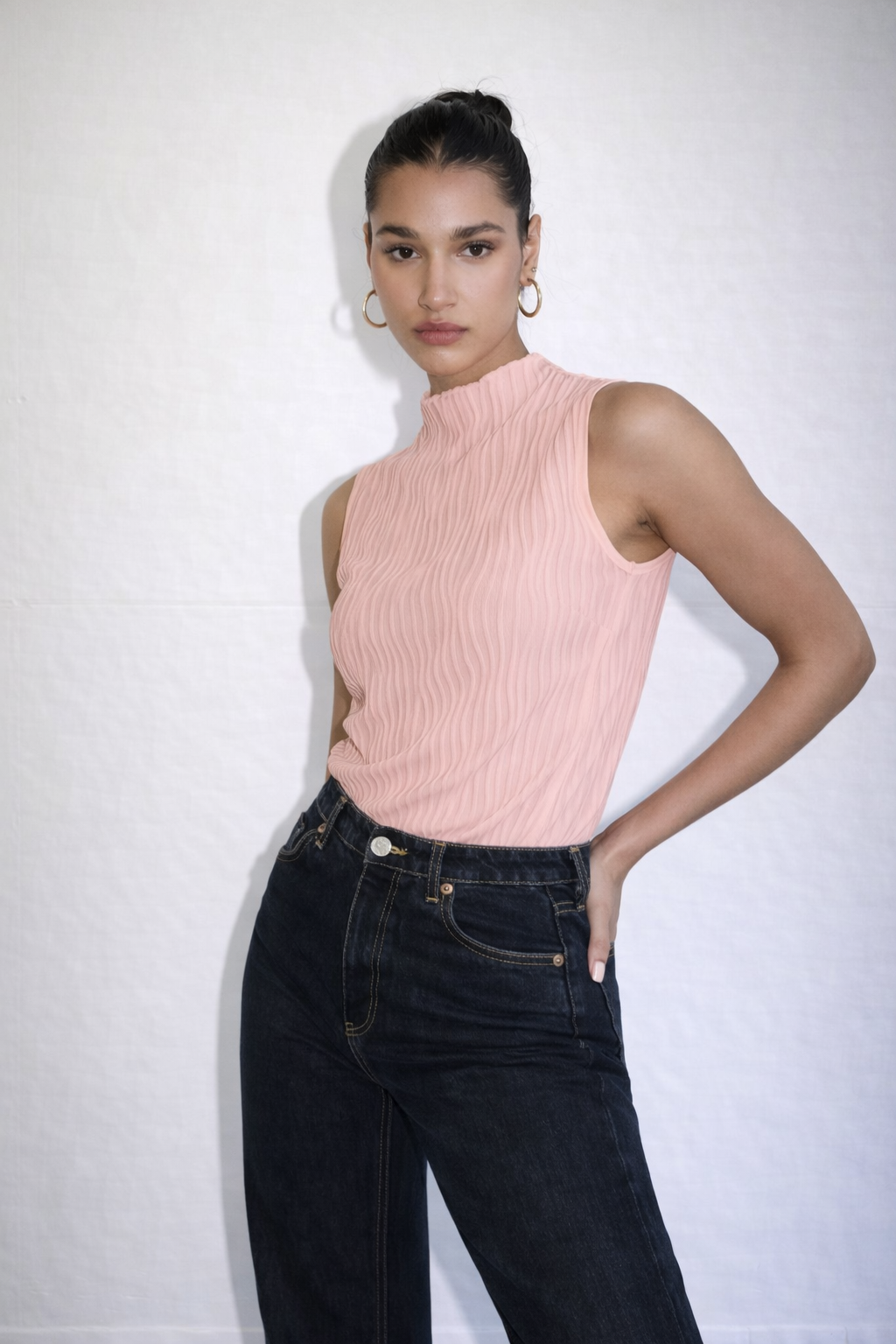 RǏWYÑ | Soft High Neck Textured Top