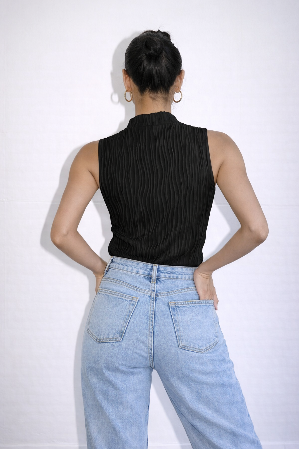 RǏWYÑ | Soft High Neck Textured Top