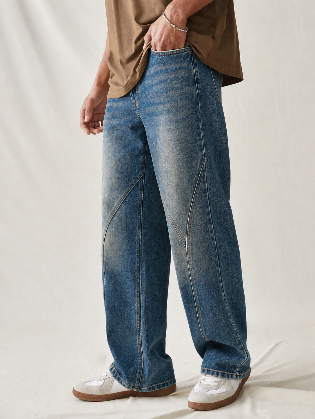 RIWYN Subtle Fade Blue Straight Fit Jeans