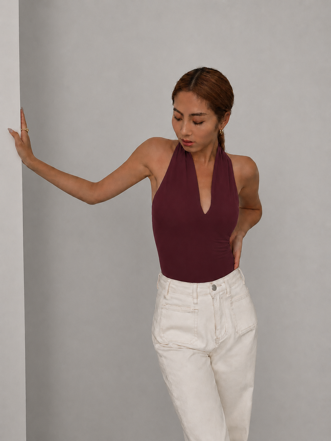 RǏWYÑ | V-Neck Halter Open Back Tank Top