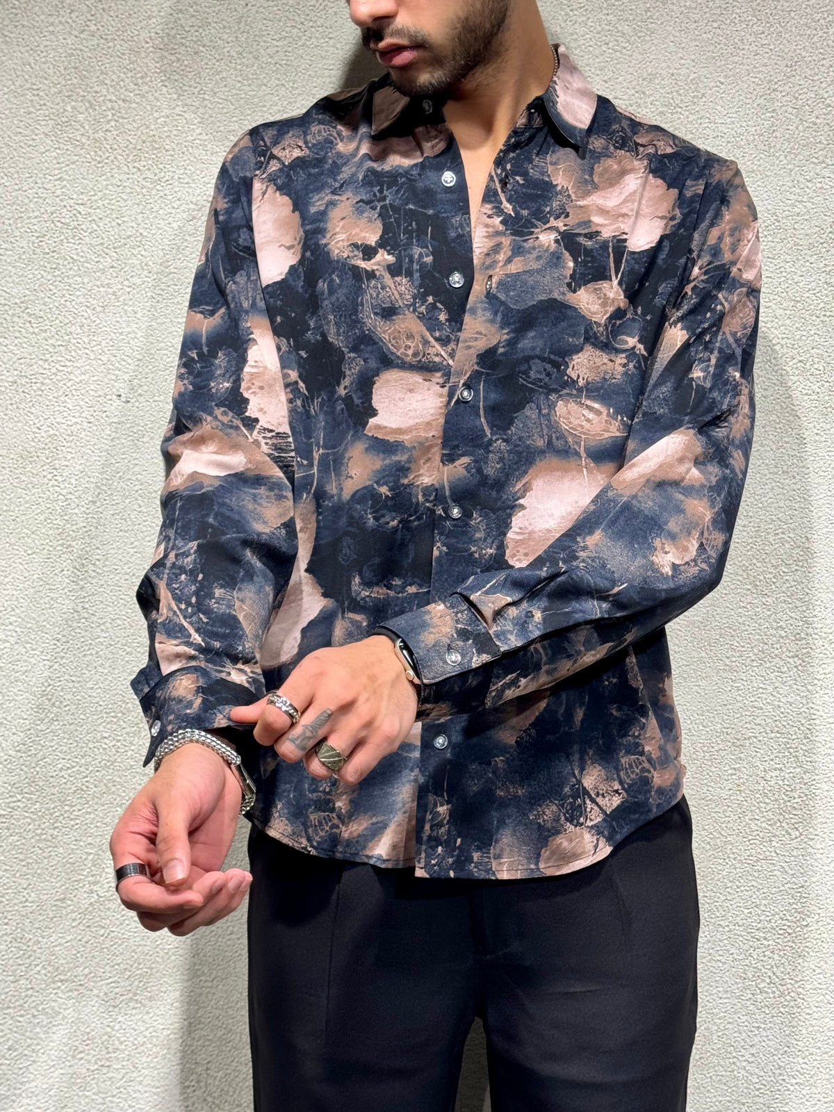 RIWYN Earthbound Abstract Print Full-Sleeves Shirt