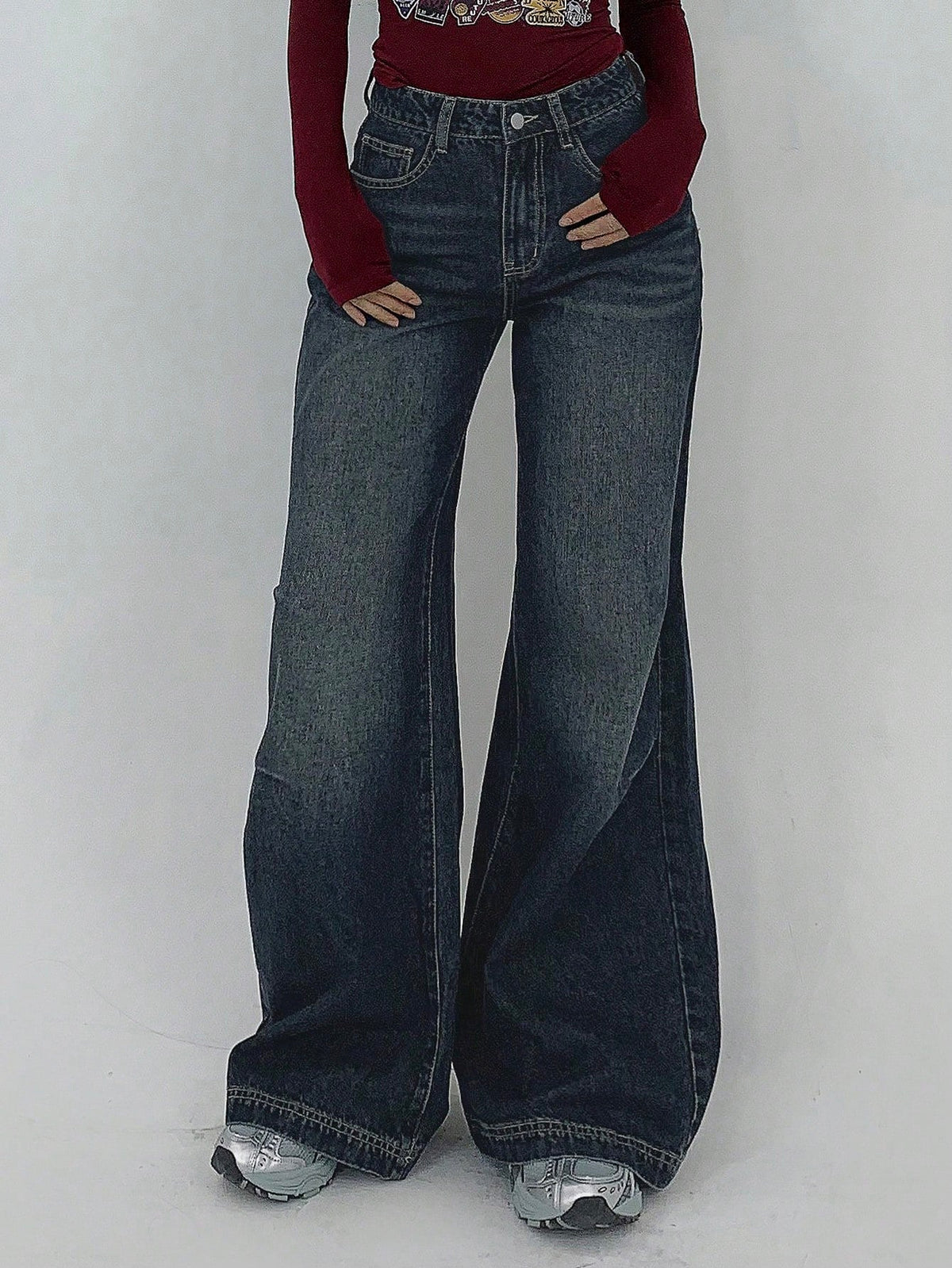 RǏWYÑ | Static Fade Flare Jeans