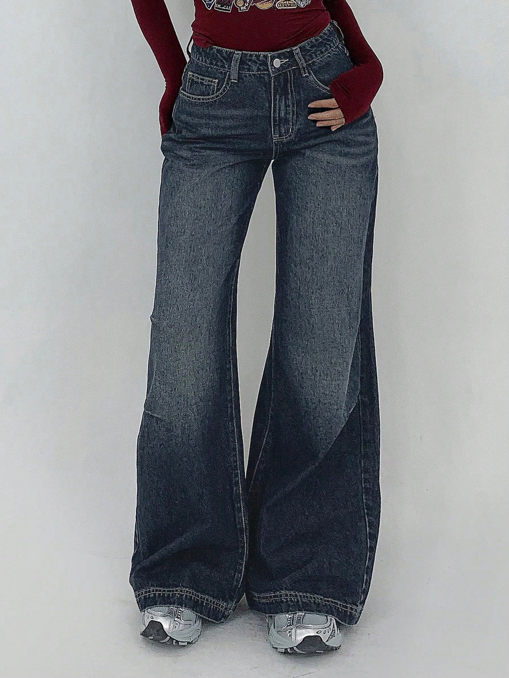 RǏWYÑ | Static Fade Flare Jeans