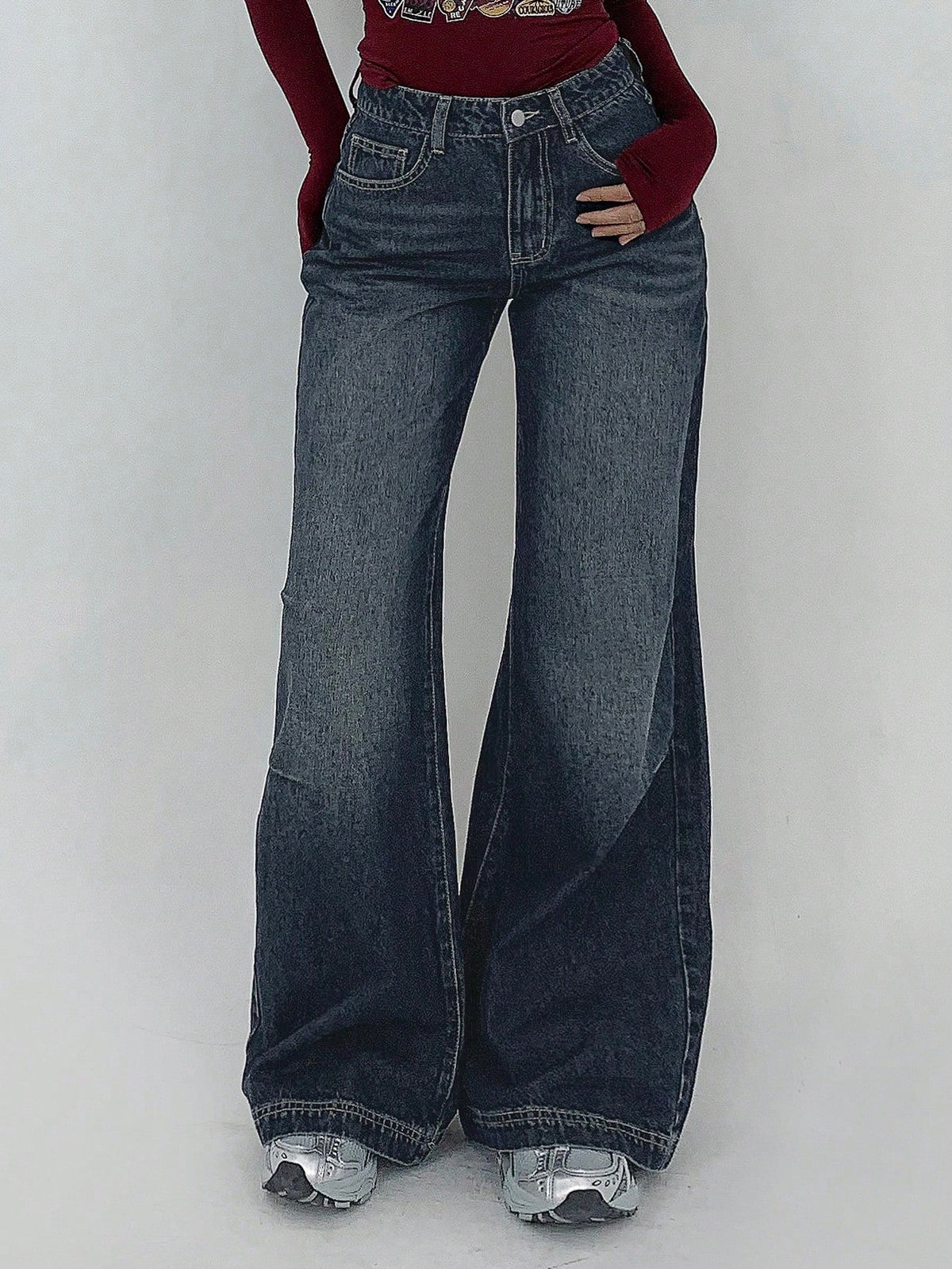 RǏWYÑ | Static Fade Flare Jeans