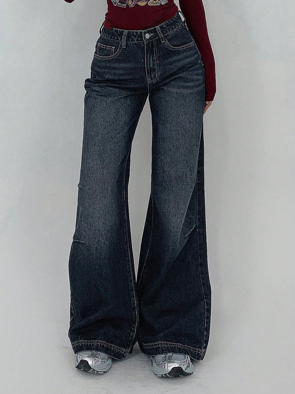 RǏWYÑ | Static Fade Flare Jeans