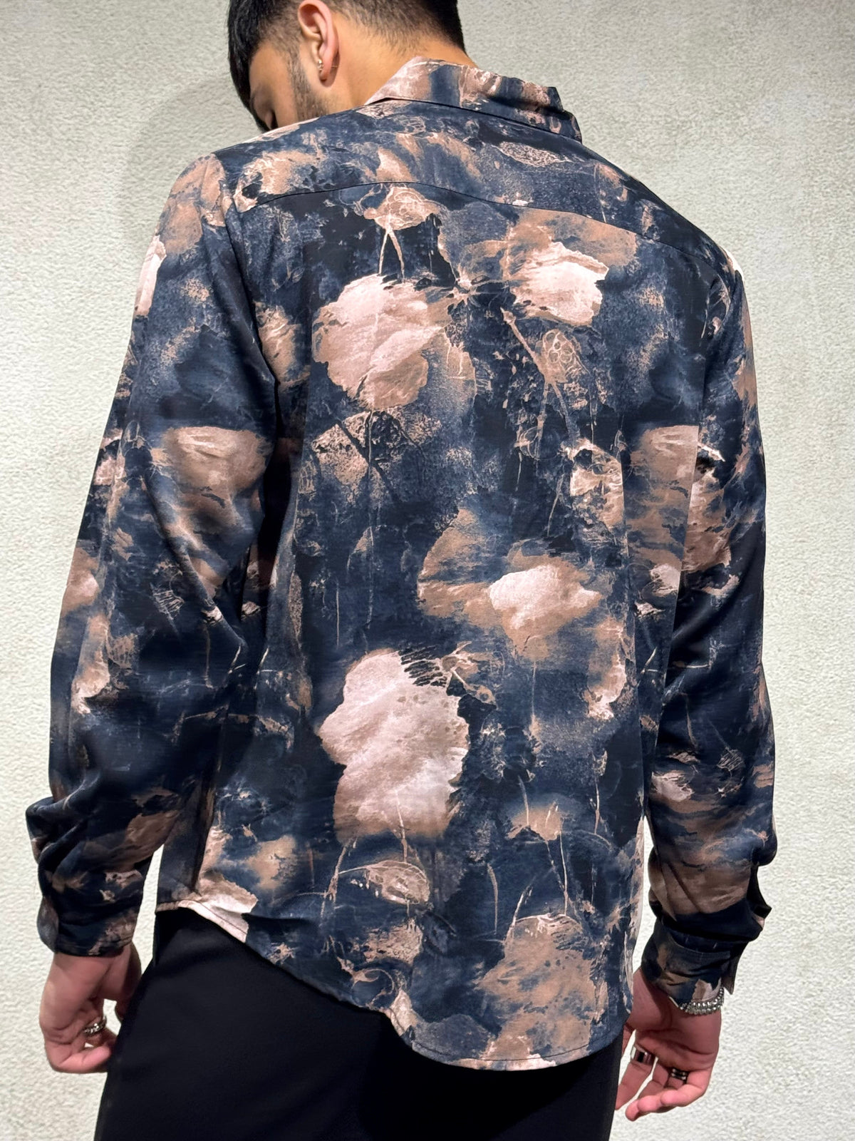 RIWYN Earthbound Abstract Print Full-Sleeves Shirt