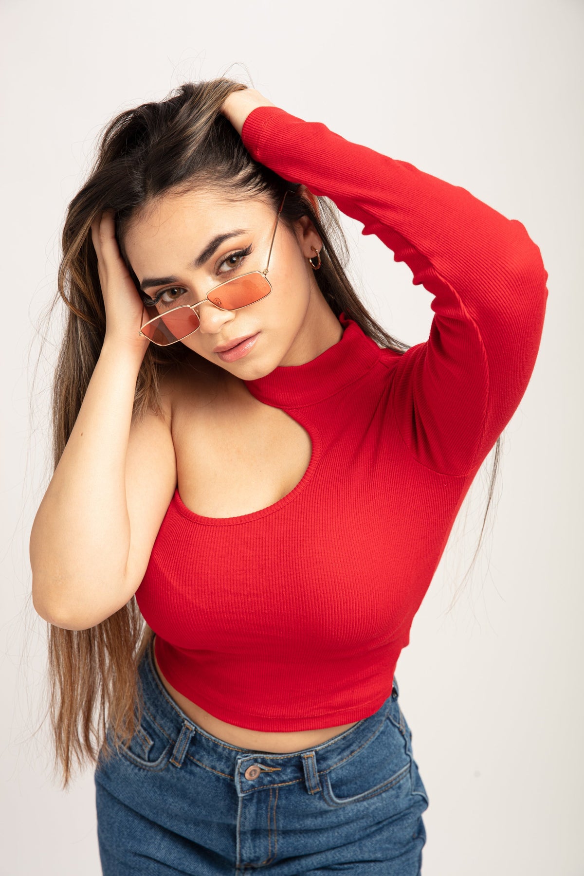 RǏWYÑ | Asymmetrical Neck One-Shoulder Top