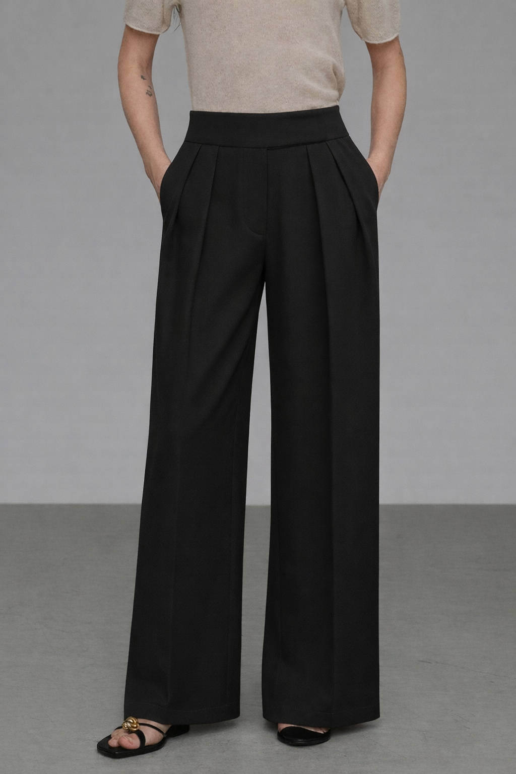 RǏWYÑ | Fine Pleat Tailored Trousers