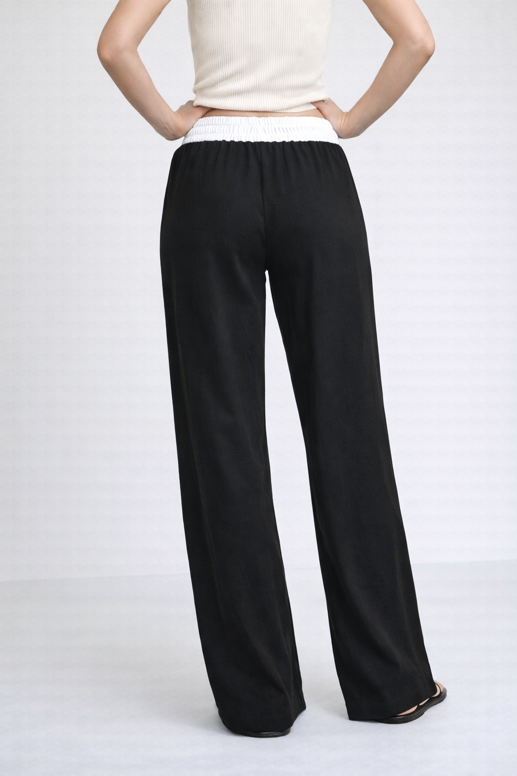 RǏWYÑ | Drawstring Wide Leg Pants