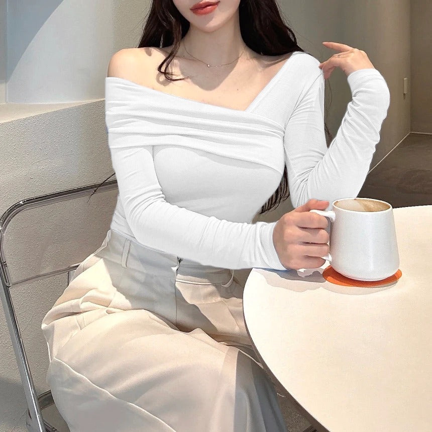 RǏWYÑ | Korean Way Overlpped Off-Shoulder Top