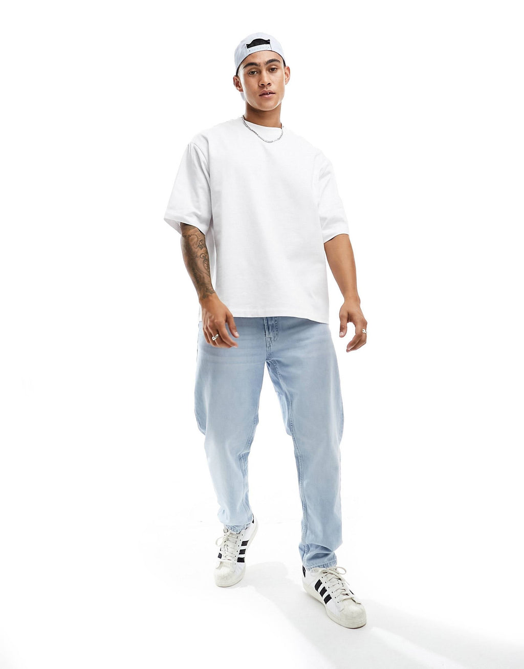 RIWYN The Essential Crew Tee