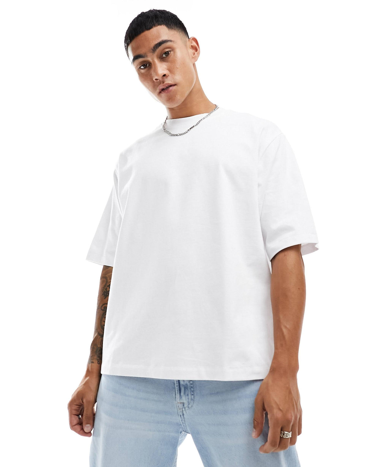 RIWYN The Essential Crew Tee