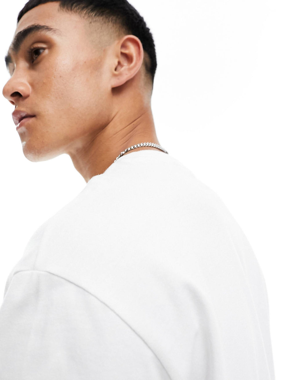 RIWYN The Essential Crew Tee