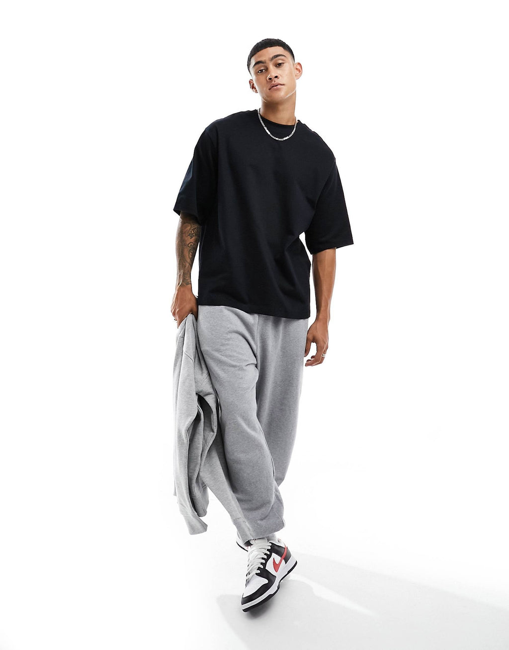 RIWYN The Essential Crew Tee