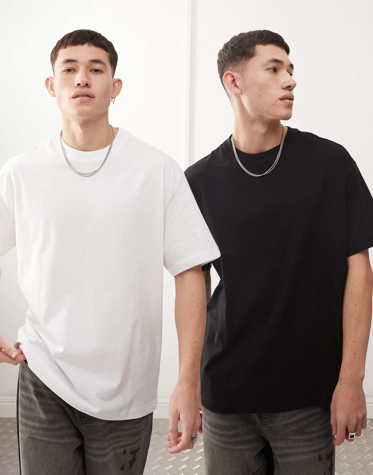 RIWYN The Essential Crew Tee