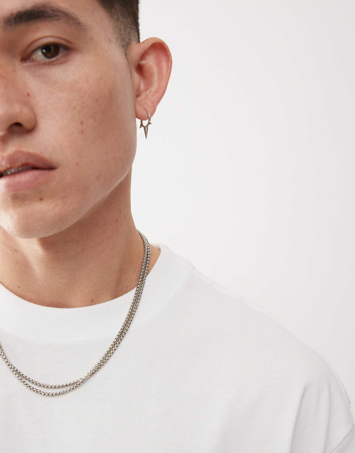 RIWYN The Essential Crew Tee