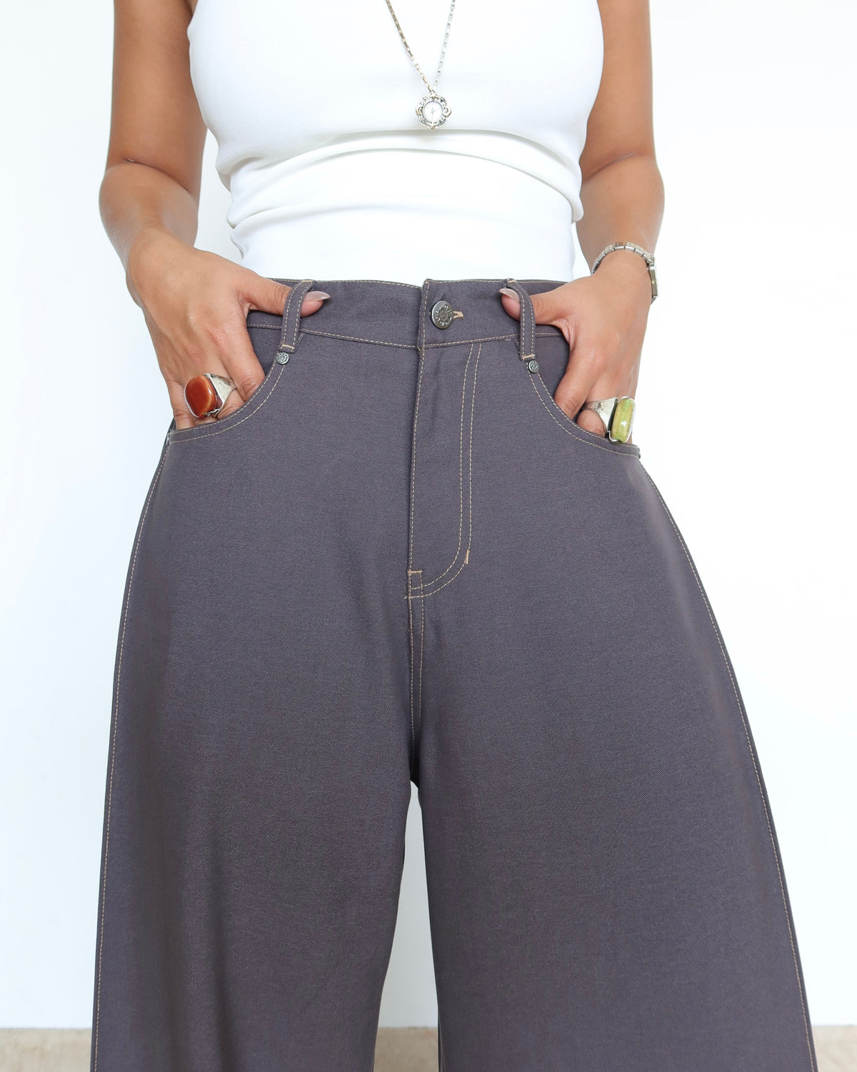 RǏWYÑ | Denim-Inspired Pleated Pants